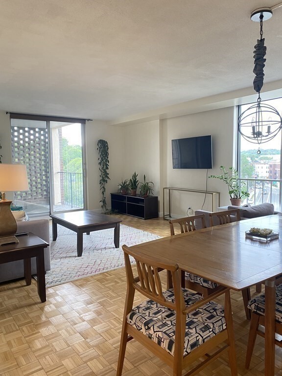 44 Washington St Unit 718, Brookline, MA 02445