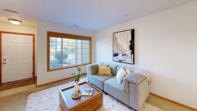 8610 Ep True Pkwy unit 14002, West Des Moines, IA 50266 - photo 3