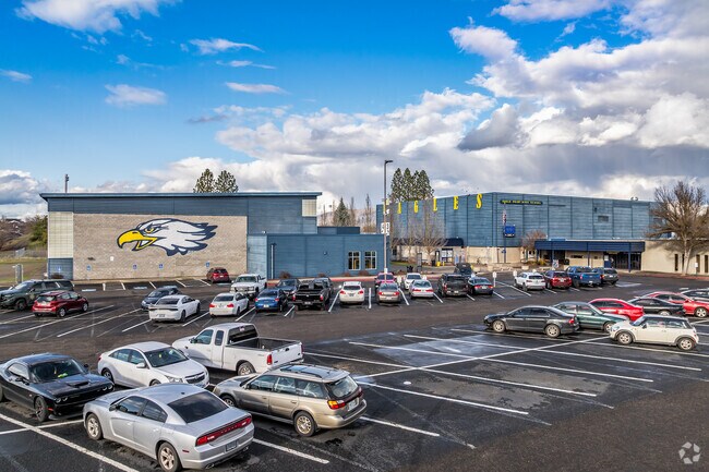 Eagle Point High School is a top-rated school with a great sports program in Eagle Point.