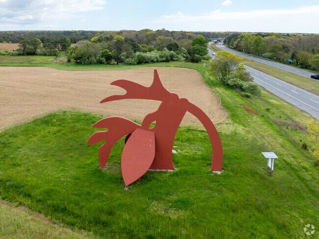 Stargazer Sculpture in Manorville on Rt. 111 by Linda Scott marks the Gateway to the Hamptons.
