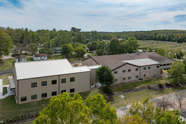 Clear Creek Christian School has a 12 to 1 student to teacher ratio.