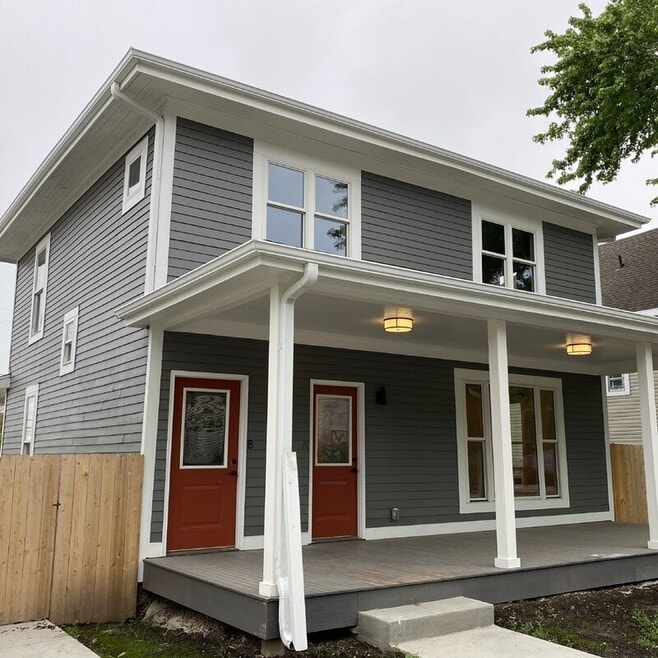 1345 7th St unit B, Des Moines, IA 50314 - photo 1