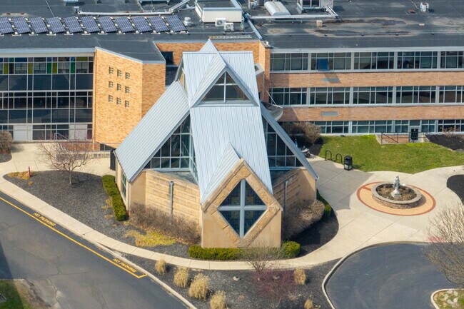 Cardinal Ritter High School offers a wide variety of classes.