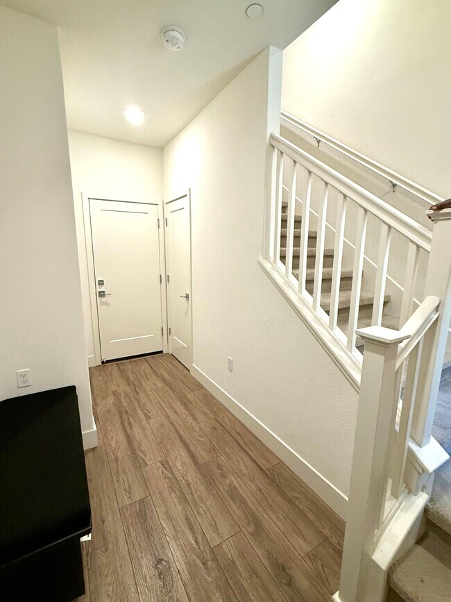 204 Plum Tree St, Livermore, CA 94551 - photo 4