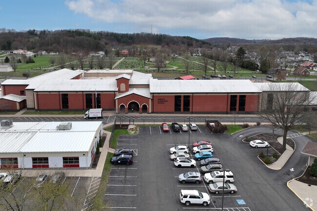 Minerva Middle School and Elementary school share a campus, conveniently located in the center of town.