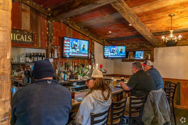 The small bar at Little Pub greets Cos Cob guests lunch through dinner.