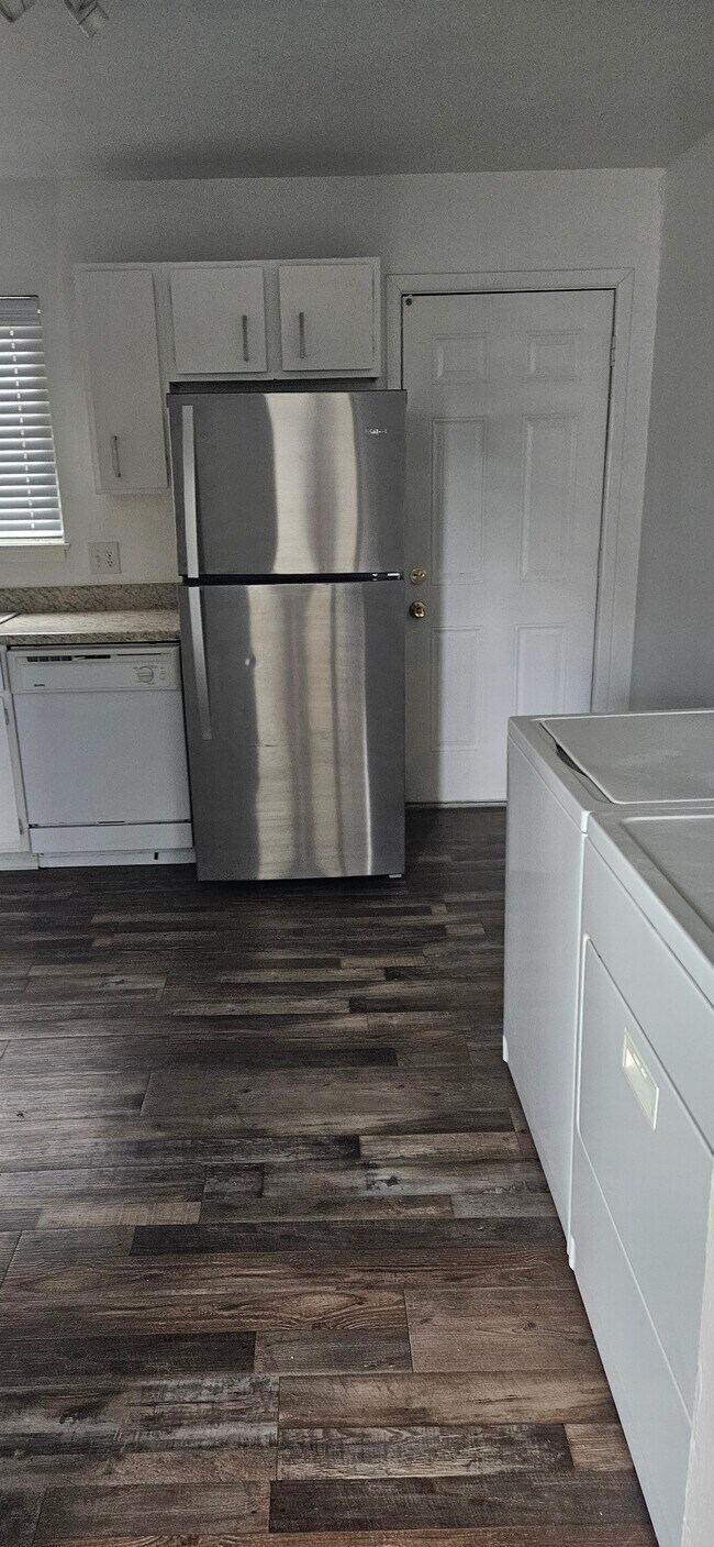 2221 Cooper Ave unit 2219 Cooper Ave Top, Colorado Springs, CO 80907 - photo 4