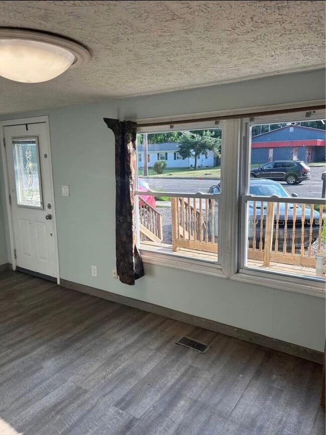 6849 N Aurelius Rd, Lansing, MI 48911 - photo 4