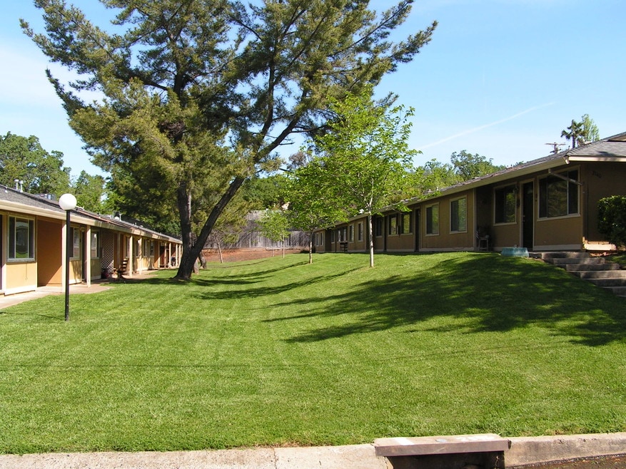 2732 Wilson Ave unit 2658, Redding, CA 96002 - photo 1