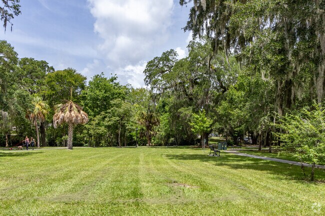 Bring your dog to Sweetwater park were there is lots of room to run.