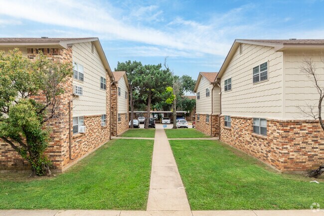 Crossland Square, Lawton, OK 73505 - photo 5