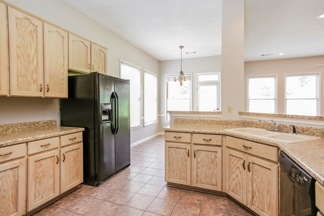 8818 Lybrook Cove E, Cordova, TN 38016 - photo 5