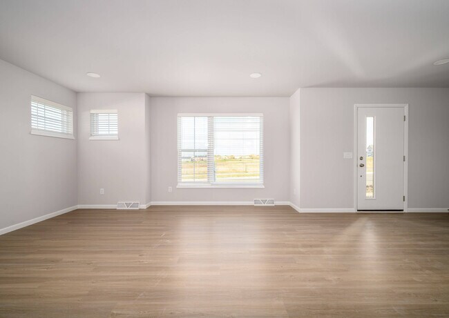 9121 Rustic Pine Rd, Verona, WI 53593 - photo 2