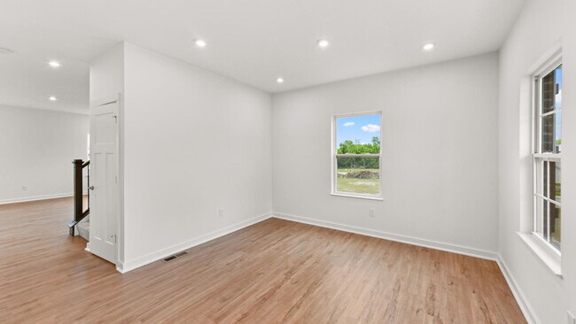 135 Magnolia Ln, Springboro, OH 45066 - photo 6