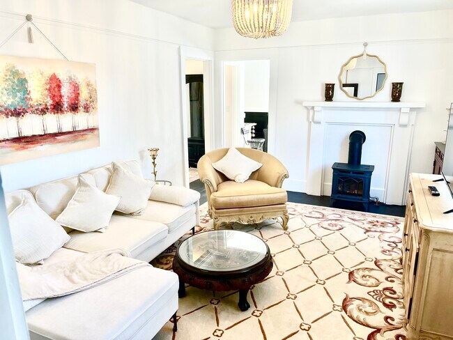 1122 9th St unit Petch Manor Apt. 1, Eureka, CA 95501 - photo 2