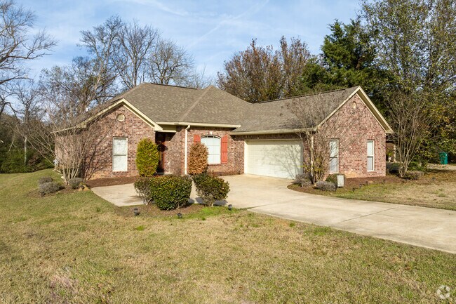 Modern Craftsman homes are sprinkled throughout Canton.
