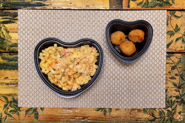 Salem area homeowners can grab a bowl of the truffle and lobster mac and cheese for dinner.