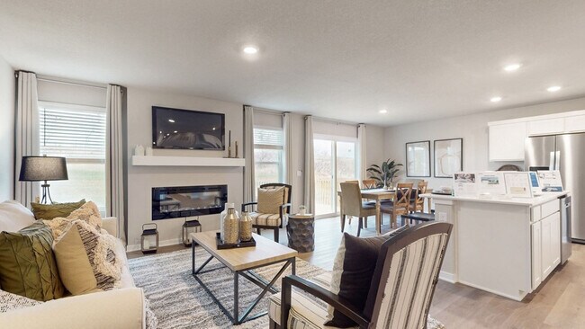 2506 E 47th St, Des Moines, IA 50317 - photo 4