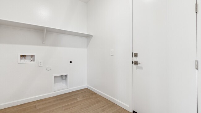 2319 W Pearce Rd, Phoenix, AZ 85041 - photo 6