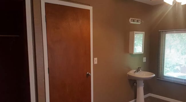 1321 8th Ave N unit 3, Fargo, ND 58102 - photo 2