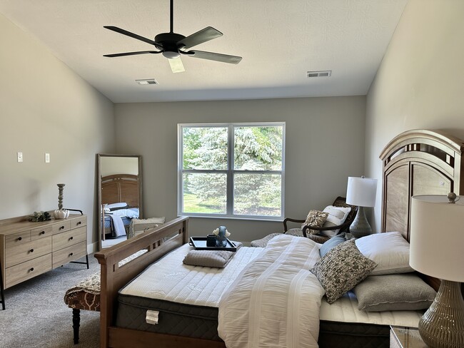 5017 Waterford Ln, Middletown, OH 45042 - photo 6