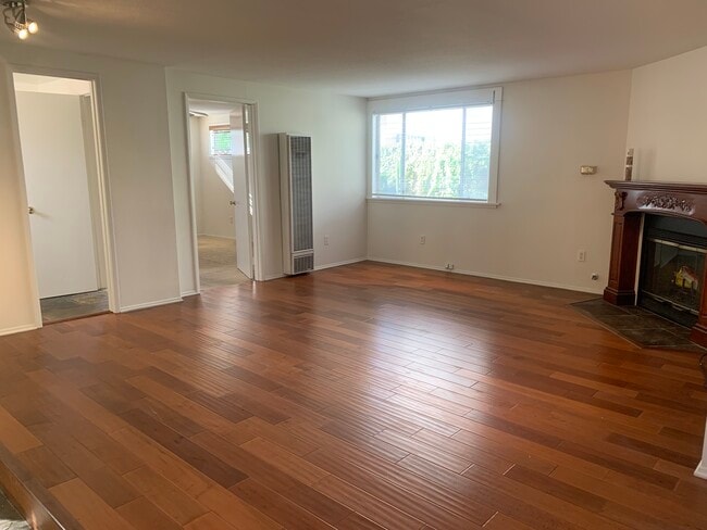 3728 E 5th St, Long Beach, CA 90814 - photo 3