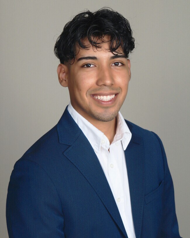 Agent Photo
