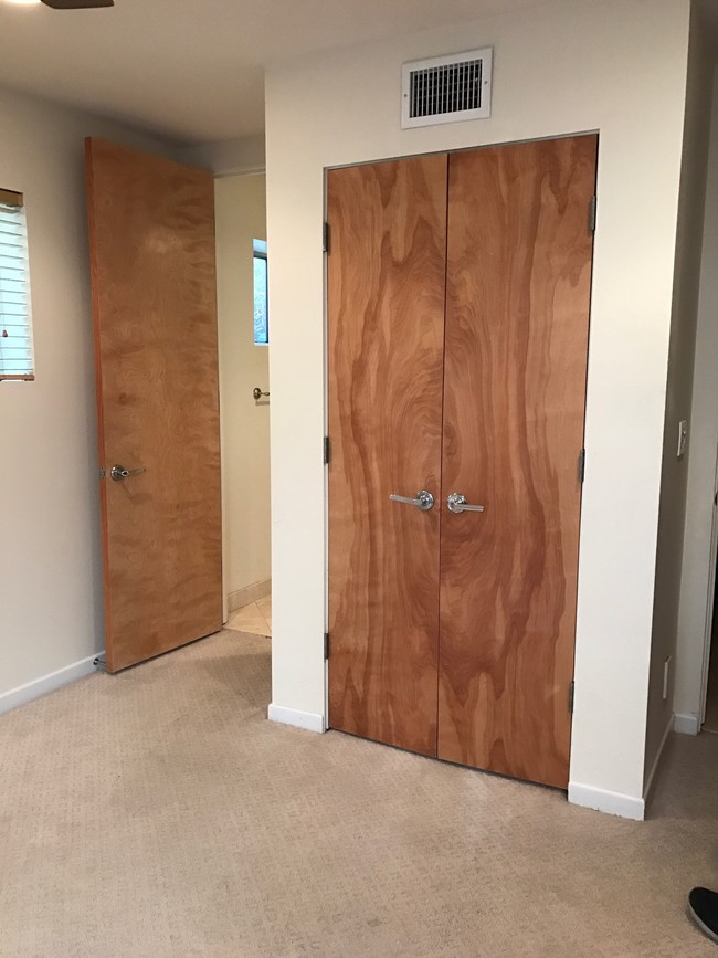 133 43rd St Unit BeachStudio, Manhattan Beach, CA 90266