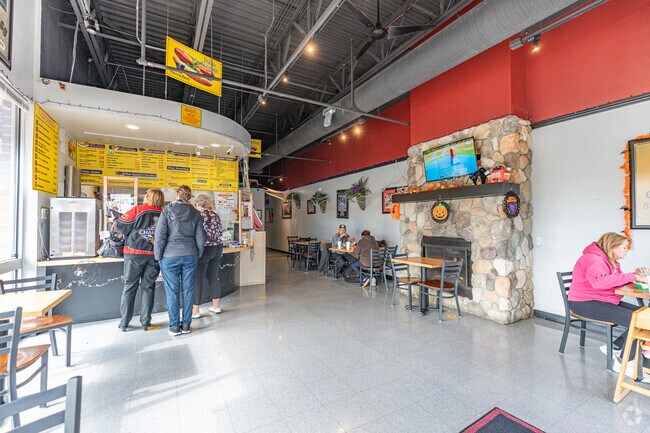 Sammie’s in Remington Trails serves gourmet hot dogs and sandwiches in a casual setting.