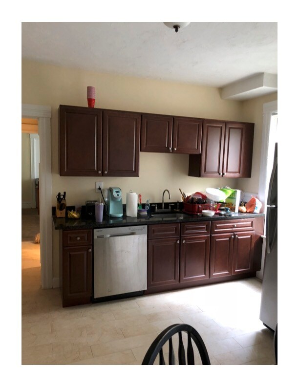 146 West St unit 1, Worcester, MA 01609 - photo 2