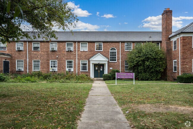 The front entrance of I Dream Public Charter School.