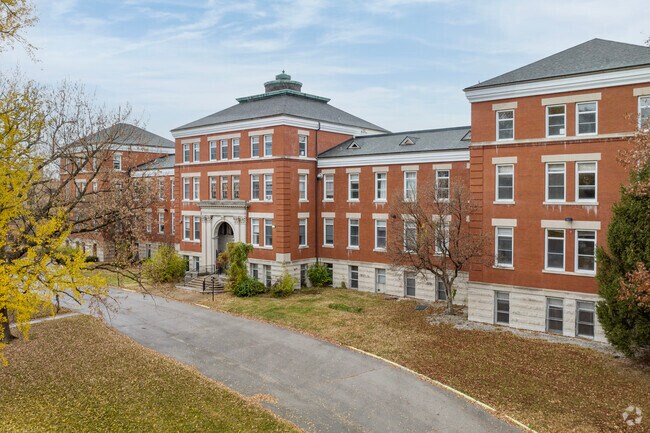 Jubilee World is a landmark music, faith, and community gathering point in Walnut Park East.