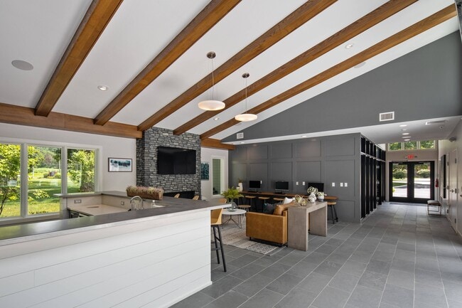 The Flats at Douglas, Toledo, OH 43606 - photo 2