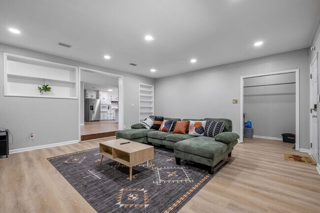 218 Cactus St unit ID1319918P, Tallahassee, FL 32304 - photo 6