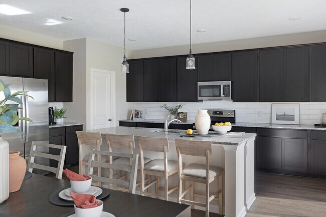 8003 Schrieber Rd, Floyds Knobs, IN 47119 - photo 5