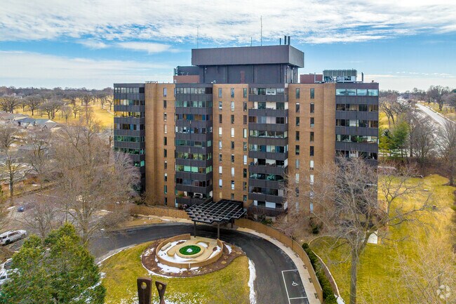 Modern condominiums are available in Greater South Side.