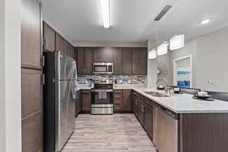 6100 Park St, Shawnee, KS 66216