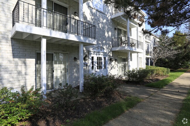 Windsor Place Apartments, Canton, OH 44720 - photo 6