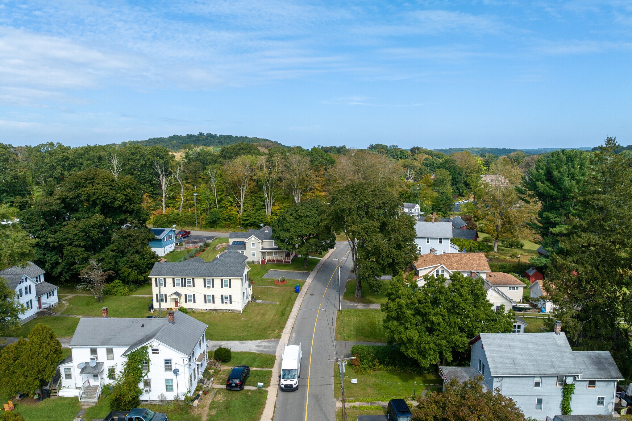 Deep River neighborhood exudes a charming ambiance in CT.