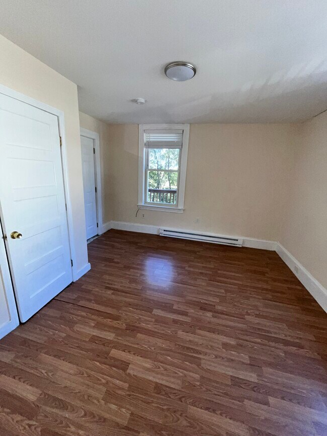 27 Denmark St unit 1, Worcester, MA 01605 - photo 5