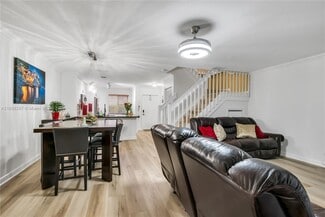 667 NW 208th Dr, Pembroke Pines, FL 33029