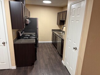 2107 W Pinecrest Dr, Marshall, TX 75670