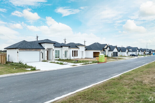 Newer builds are available in gated developments a little ways away from Downtown Edinburg.