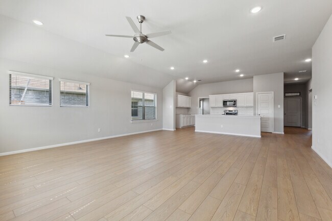 276 Bright Alcove Ct, Lavon, TX 75166 - photo 7