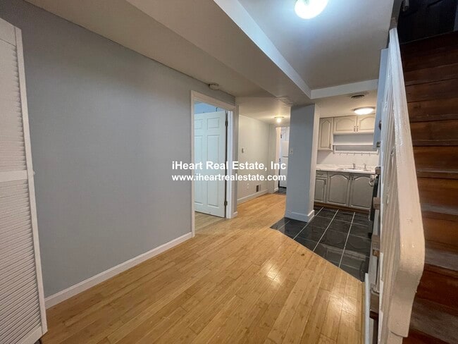 474 E 7th St, Boston, MA 02127 - photo 3