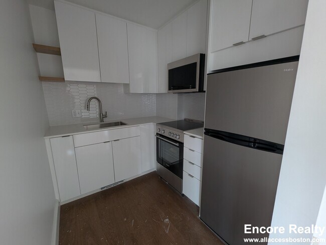 1200 Massachusetts Ave unit UVWFKQ, Cambridge, MA 02138 - photo 2