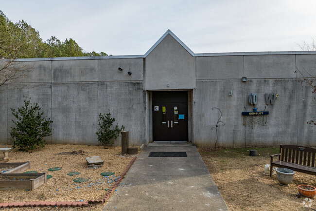 All teachers at Keheley Elementary School have at least 3 years of experience.