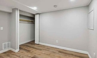 530 Broadway St NE Unit 530 Lower, Minneapolis, MN 55413