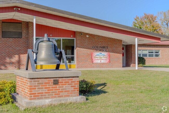 Columbus Elementary serves Chariton students in kindergarten through grade 2.