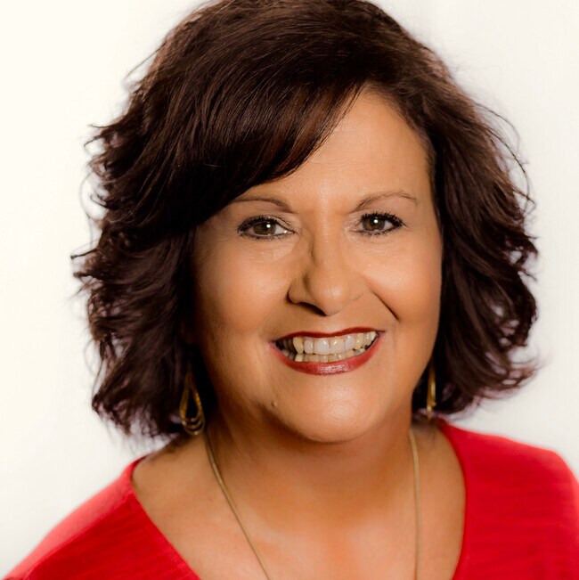 Linda Dillow